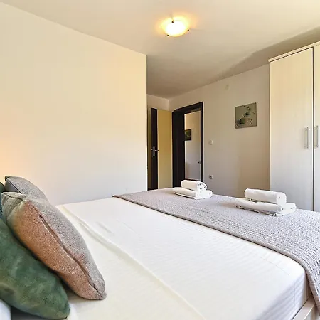 בית נופש House 2019