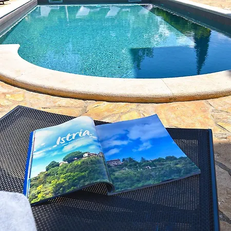 בית נופש House 2019