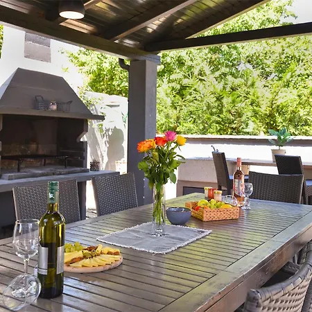 בית נופש House 2019 Frata