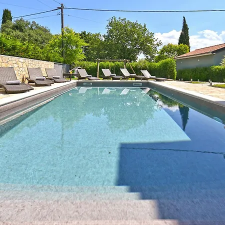 House 2019 בית נופש *