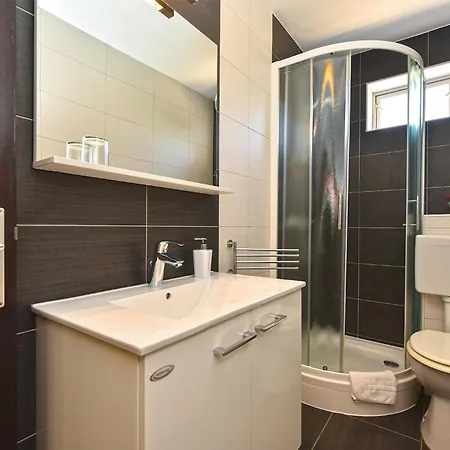 House 2019 בית נופש