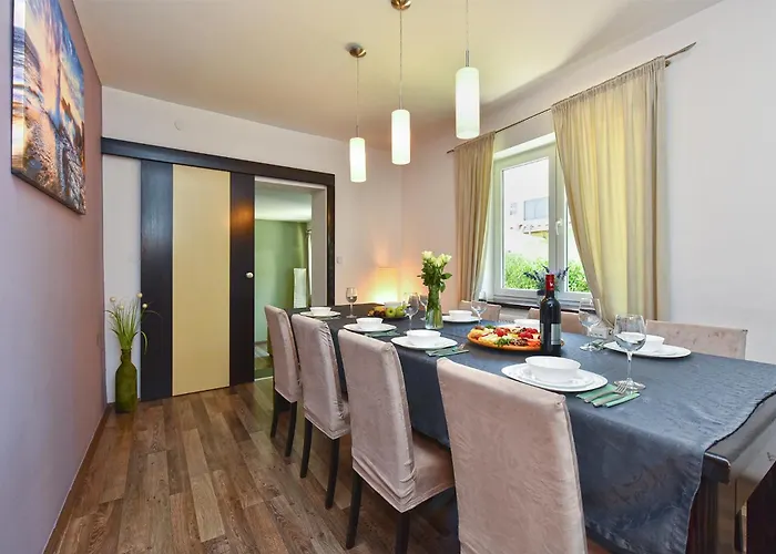 Semesterbostad House 2019 *