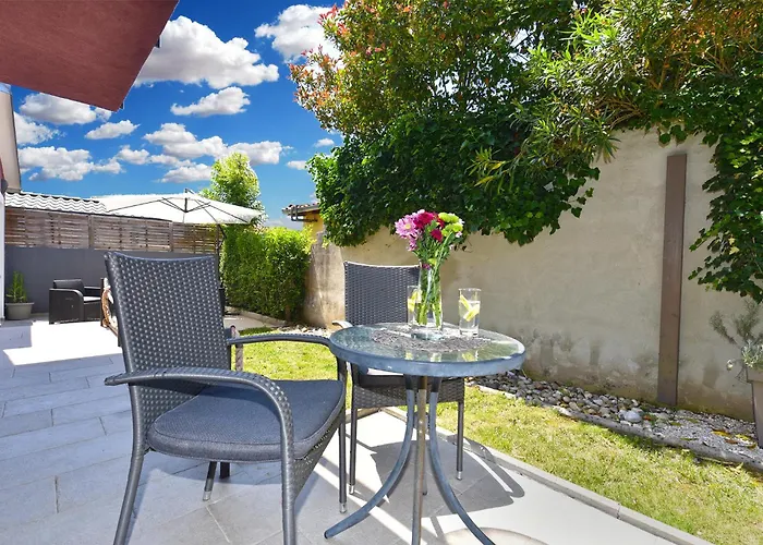 House 2019 Semesterbostad