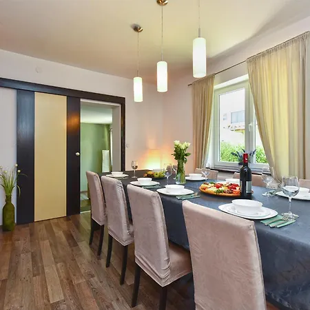 Hébergement de vacances House 2019 *