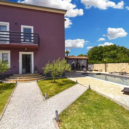 House 2019 Holiday home