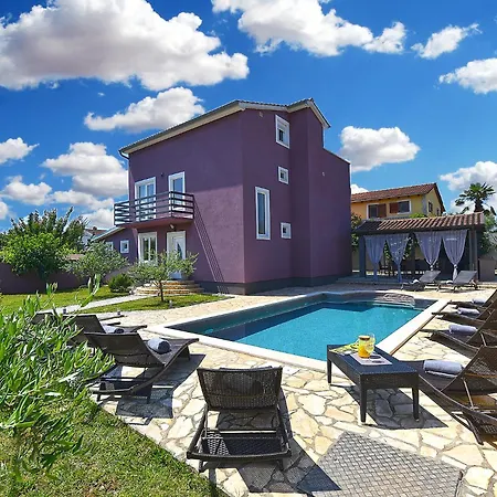 House 2019 Holiday home
